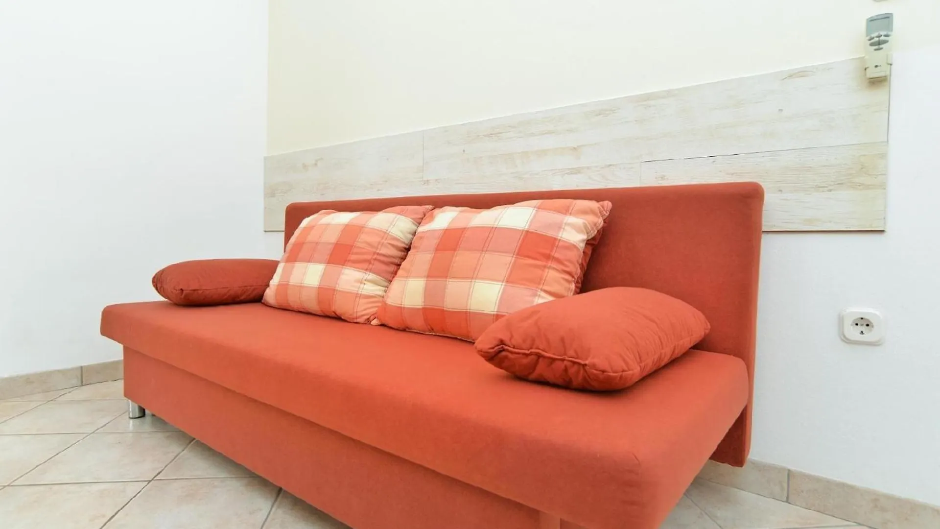 Apartment Ferienwohnung Fuer 4 Personen Ca 45 Qm In Valbandon, Istrien Istrische Riviera